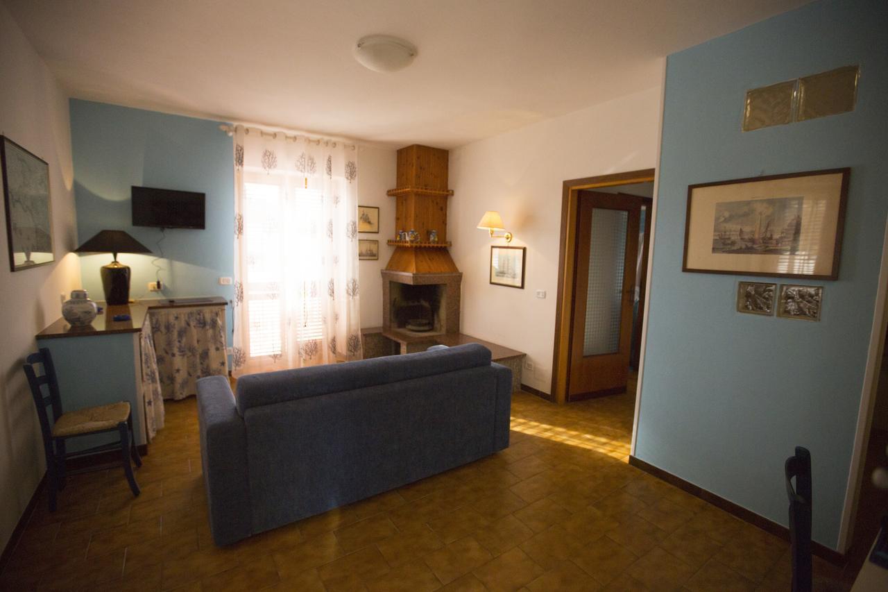 Appartamento In Villa Valentini, Fronte Mare, Giardino E Parcheggio Privato, Wifi, Dotato Di Tutti I Confort, Nel Golfo Di Gaeta Minturno Exterior foto